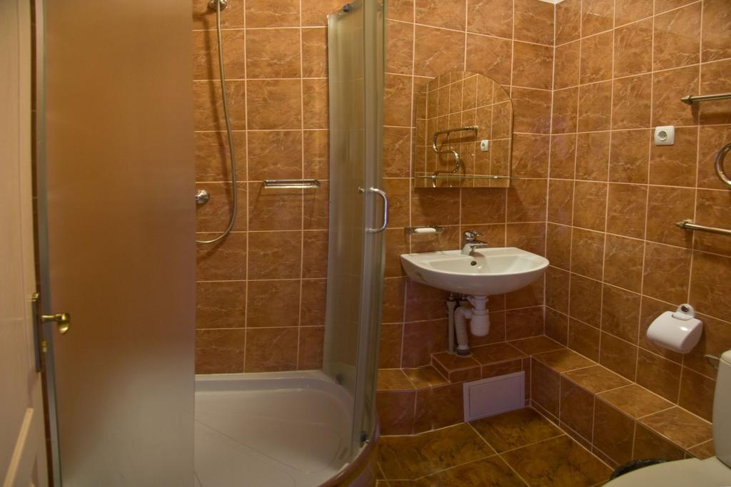 Pik Hotel Dragobrat Exterior photo