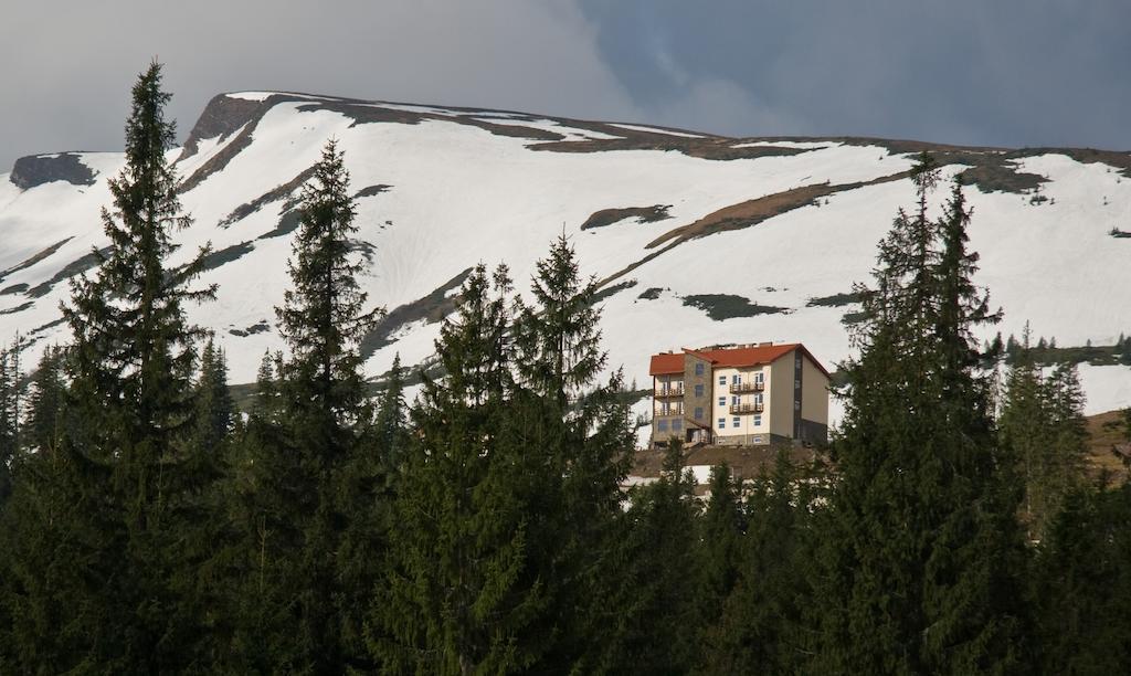 Pik Hotel Dragobrat Exterior photo